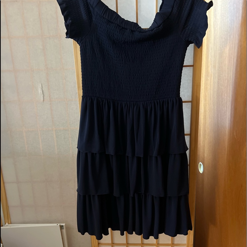 Micheal Kors True Navy Cinched waist dress with layers of ruffles/size small